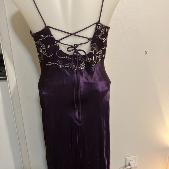 Morgan and Co by Linda Bernell formal sequined sleeveless gown with criss cross - Picture 9 of 14